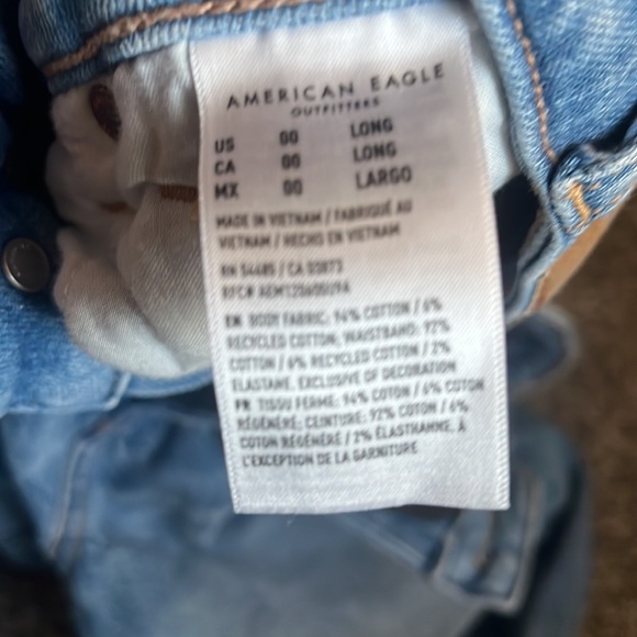American Eagle Mom Jeans - Picture 3 of 3